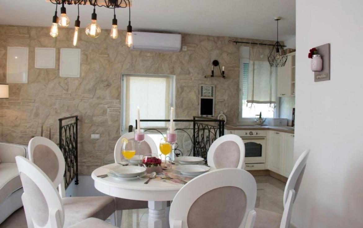 Apartamento By The Sea 2 Kaštela Exterior foto